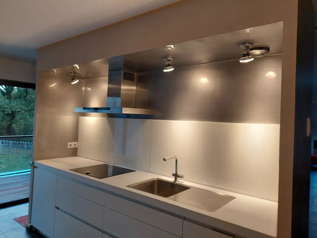 Réalisation de peinture par l'entreprise les couleurs de l'Oisellerie, peintre à la Roche-sur-Yon